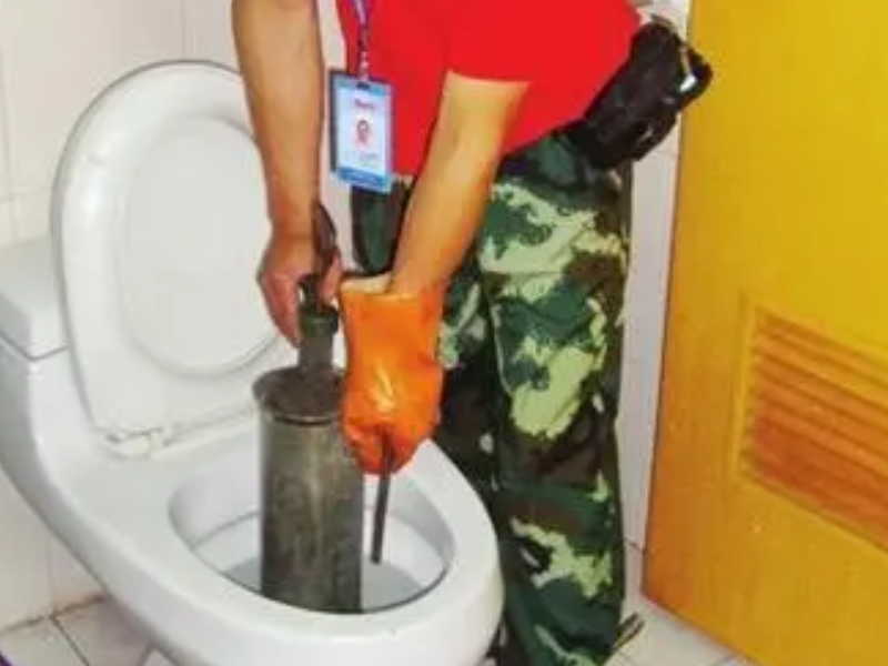 龙华共和村厕所疏通，化粪池清理，管道疏通快速上门