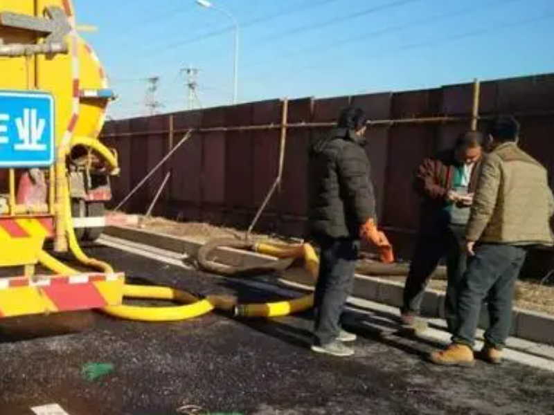 龙华专业管道疏通 化粪池清理 高压车通管
